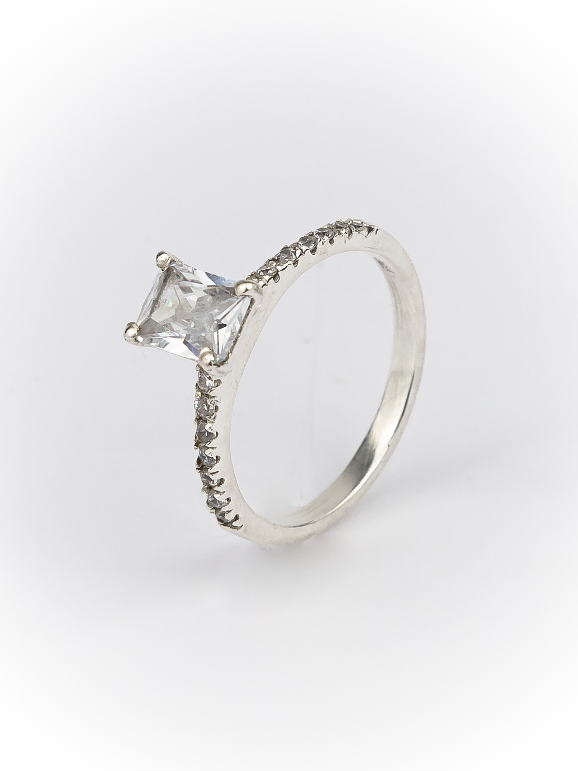 Anillo Princesa Topacio Blanco Cuadrado   1