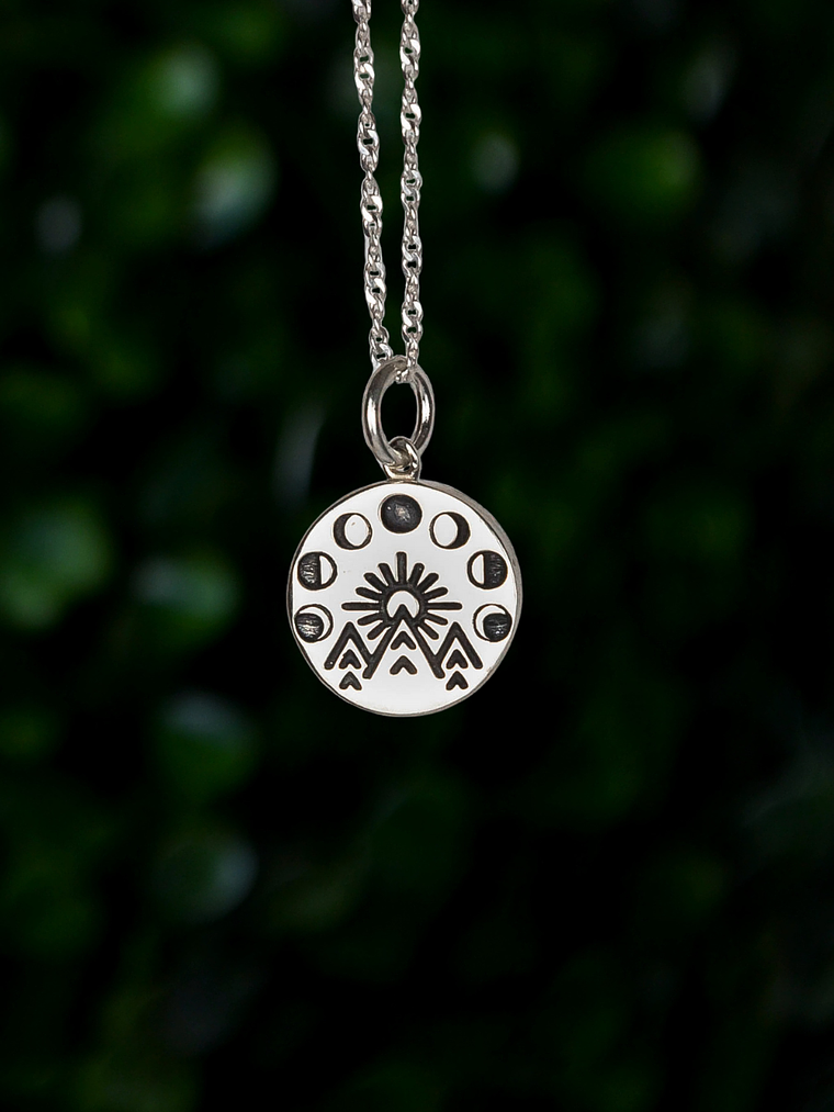 Colgante Fase Lunar y Montañas 1