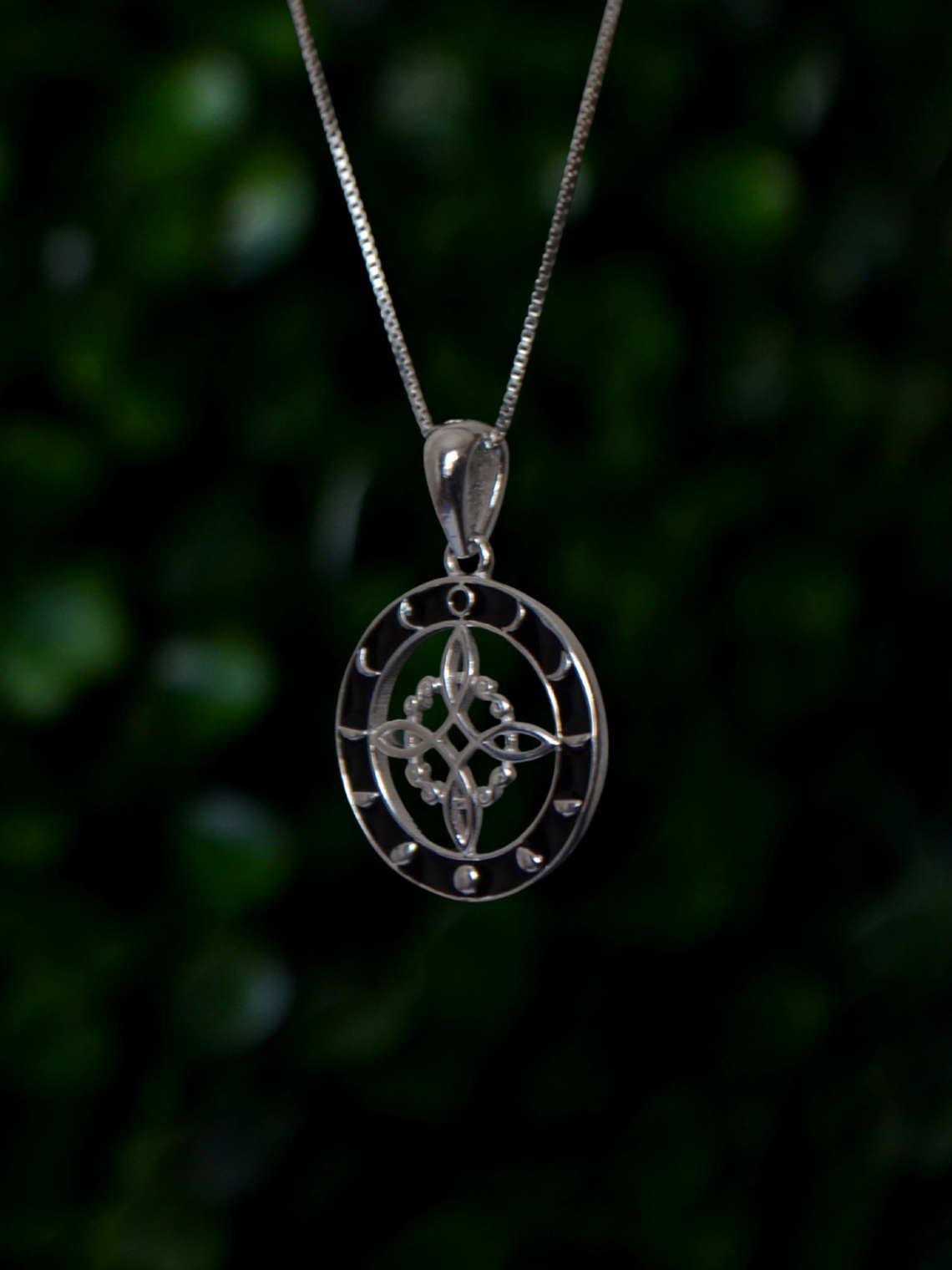 Colgante Nudo de Bruja y Fases Lunares 1