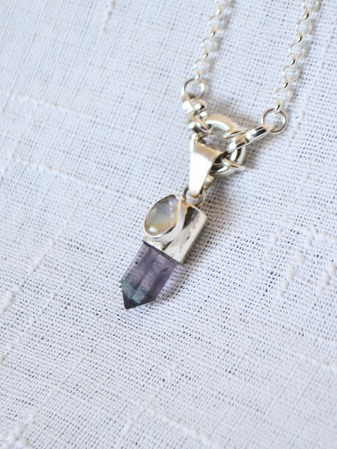 Colgante Punta Fluorita Lunar 1