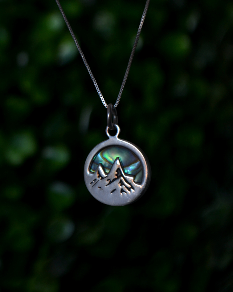 Colgante Montaña Auroras Boreales