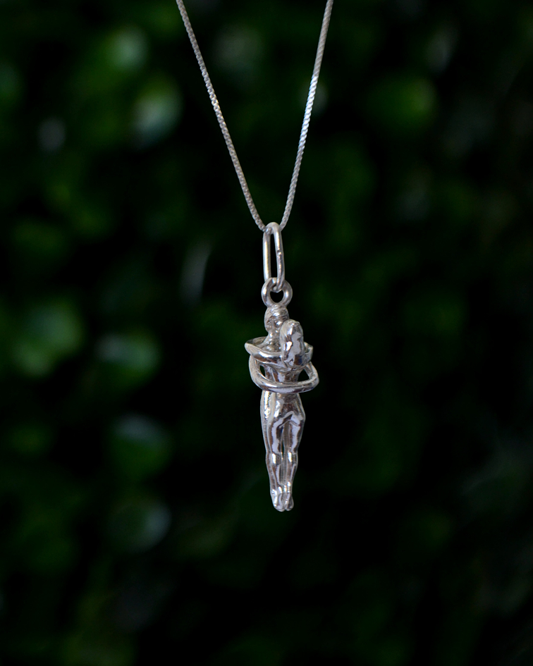 Colgante Abrazo Eterno