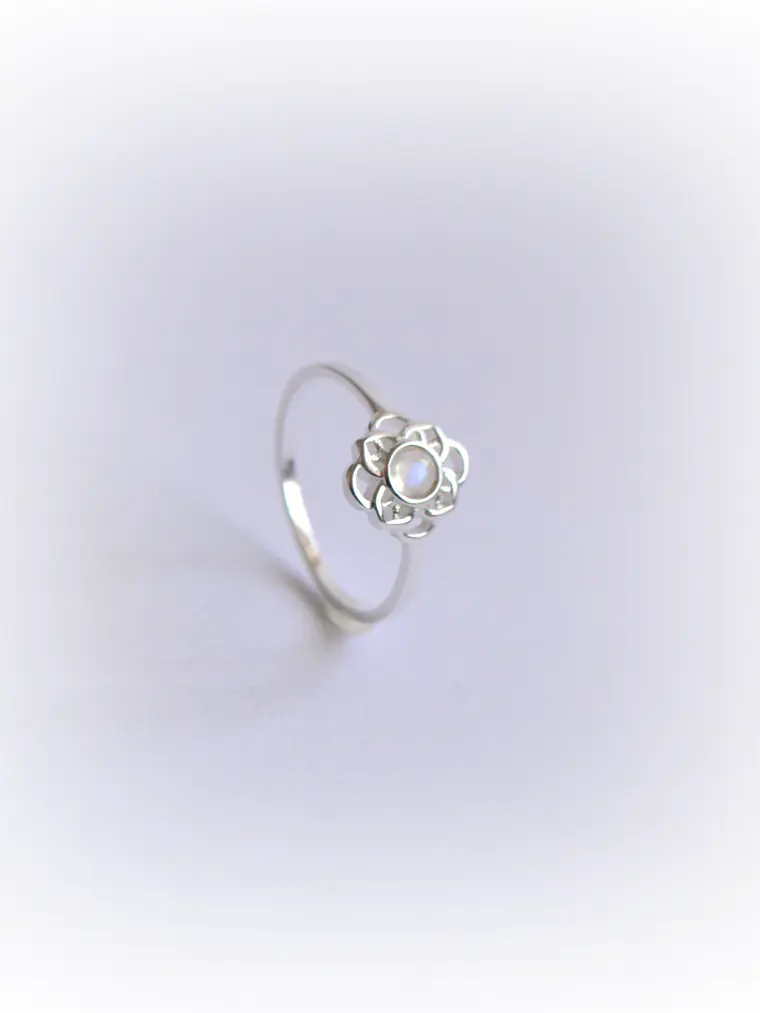 Anillo Flor Mandala Piedra Luna 3
