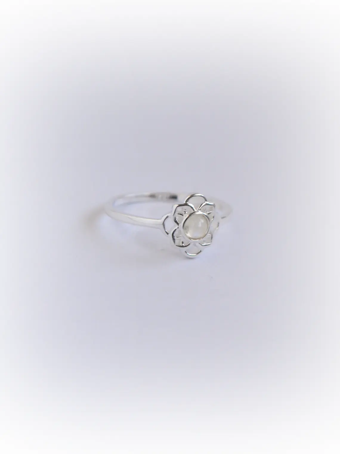 Anillo Flor Mandala Piedra Luna 4