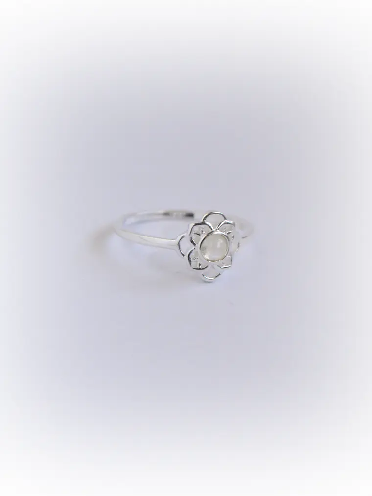 Anillo Flor Mandala Piedra Luna 4