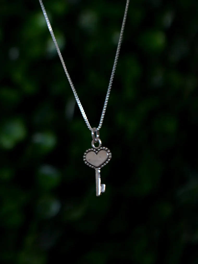 Colgante Mini Llave Corazón  2