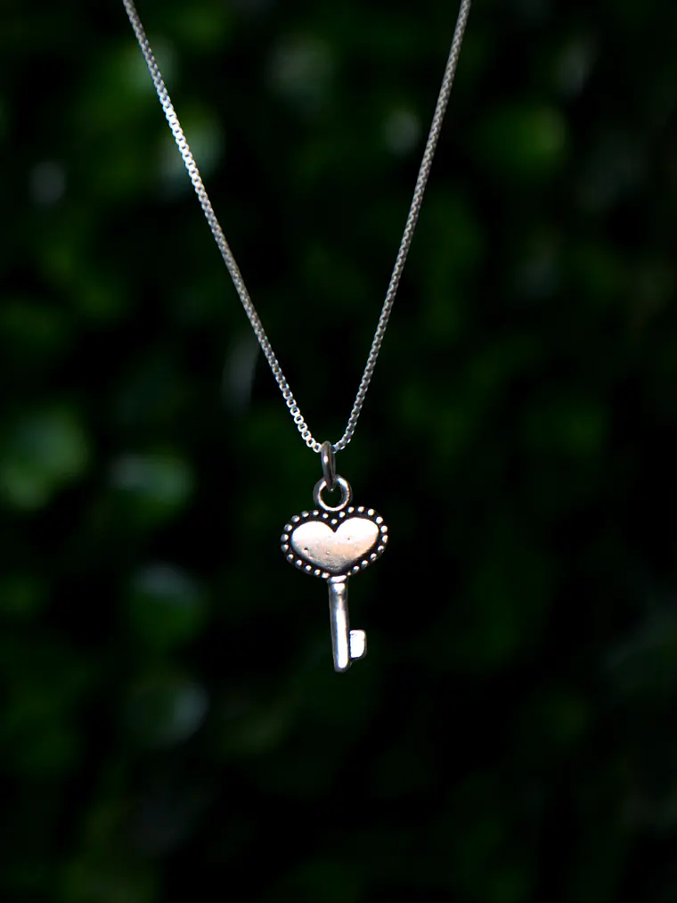 Colgante Mini Llave Corazón  1