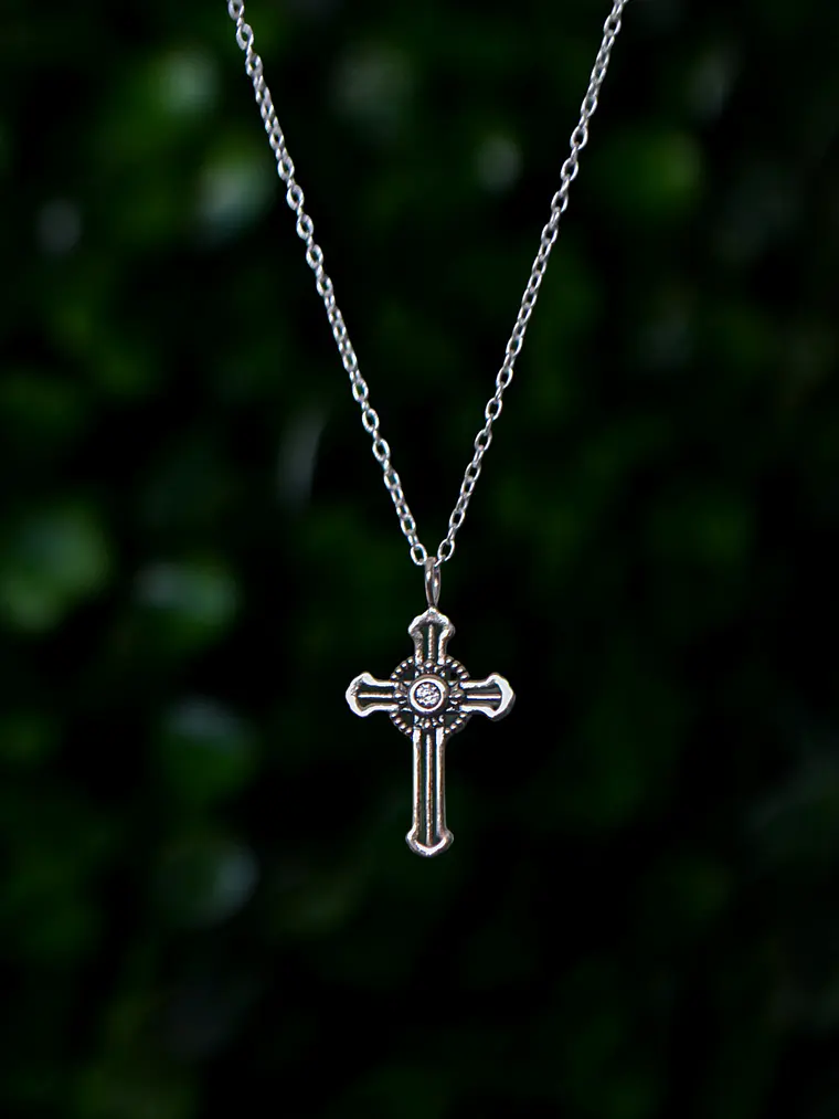 Collar Cruz Gótica Circón 45cm 1