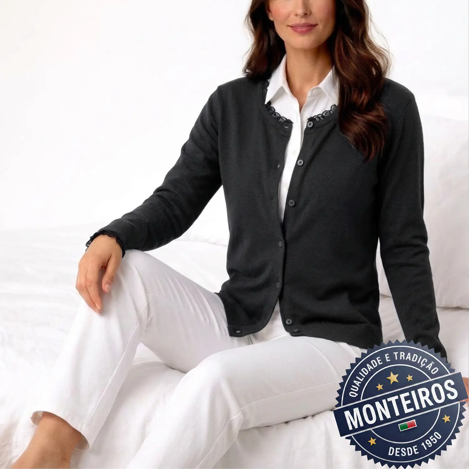 Casaco senhora com renda gola e punhos 5