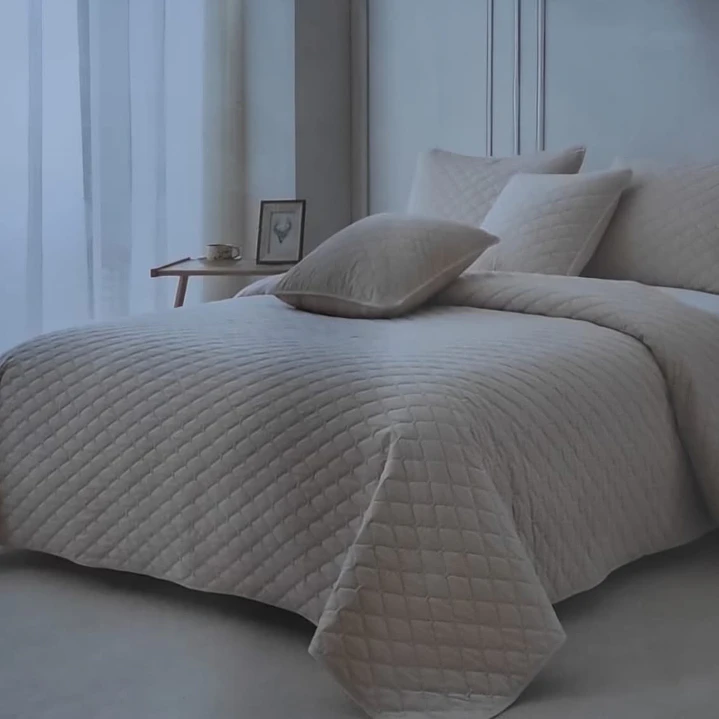 COLCHA PREMIUM DOBLE- QUEEN 4