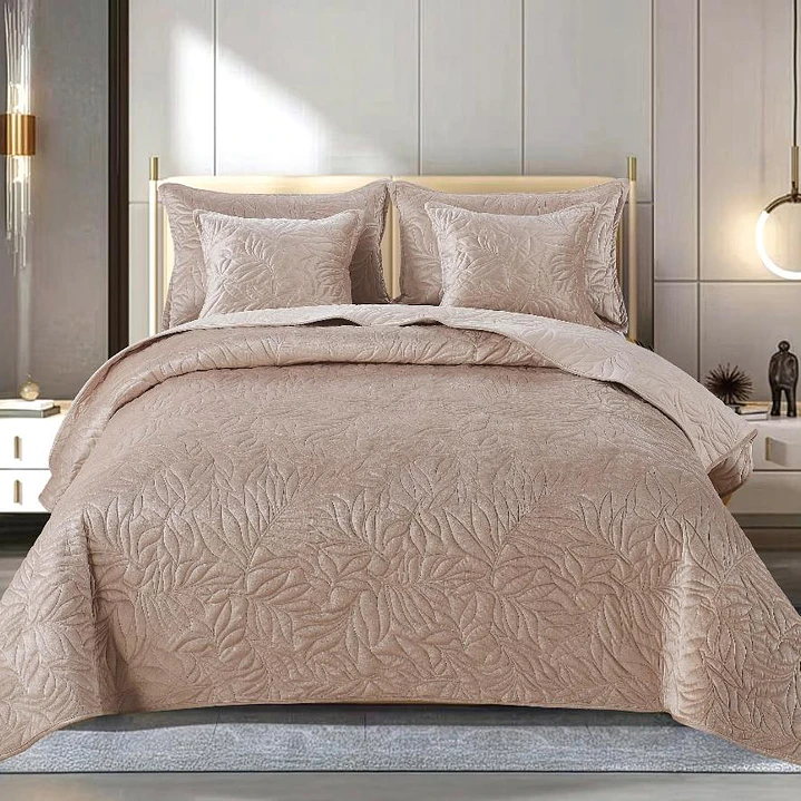 COLCHA BORDADO SUPERIOR  1