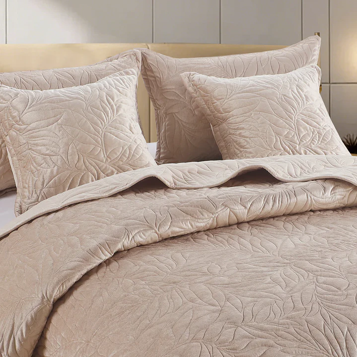 COLCHA BORDADO SUPERIOR  2