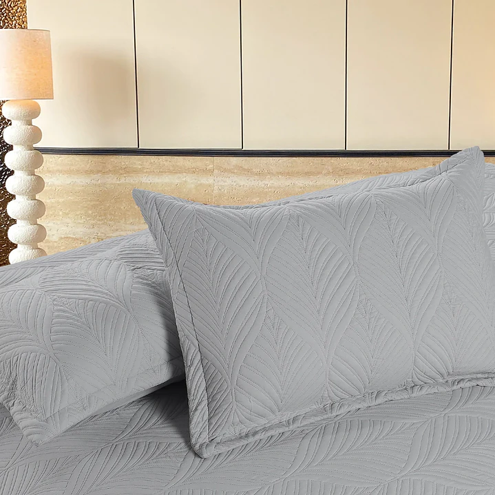 COLCHA BORDADO SUPERIOR  13