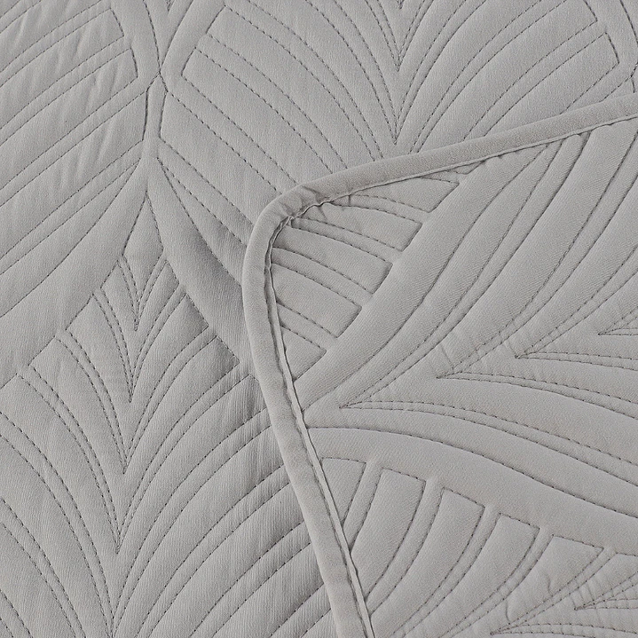 COLCHA BORDADO SUPERIOR  14