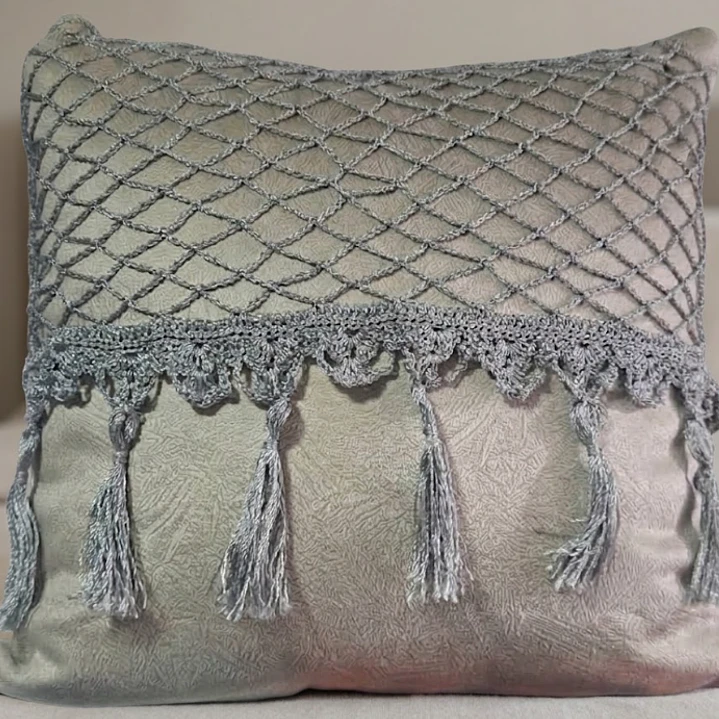 FUNDA TEJIDA  PARA COJIN 4