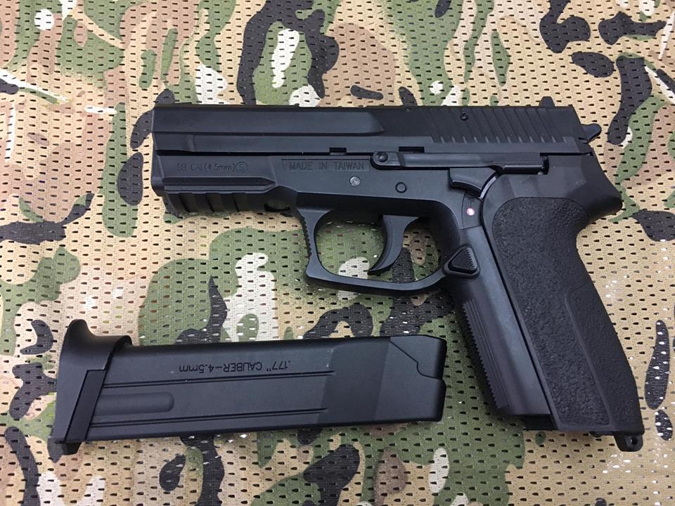 Pistola KWC SP2022 ABS cal. 4,5 BBS