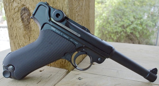 Pistola KWC P08 Blowback Co2 Full Metal 