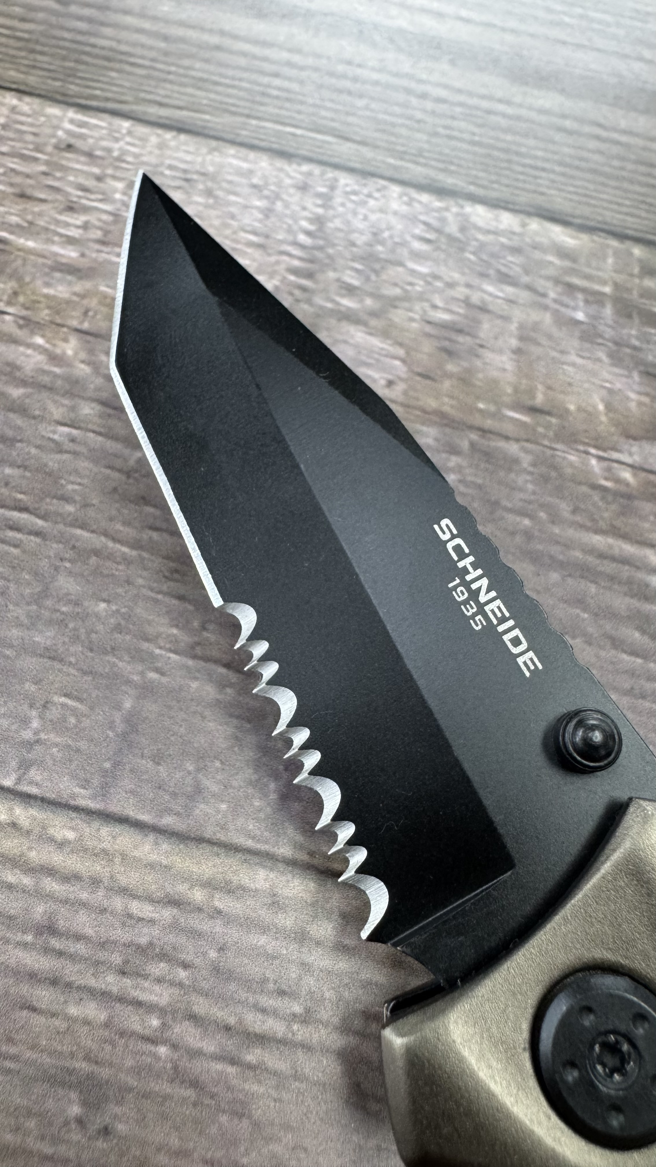 Navaja Schneide BERSERKER ARENA MATE