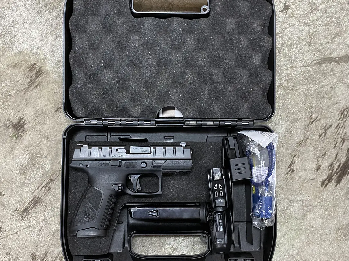 Pistola Beretta APX centurión cal.9mm 2