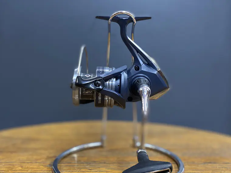Carrete Shimano Catana C3000HG 1