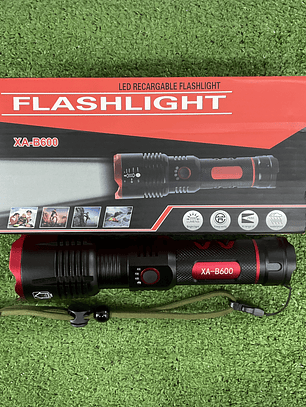 Linterna Flashlight XA-B600