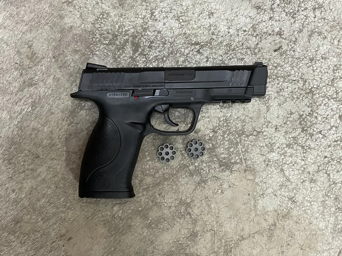 Pistola poston UMAREX MP45 S&W 2