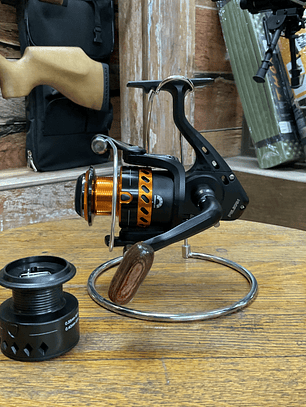 Carrete PELIKAN SOLO SOOS400FD