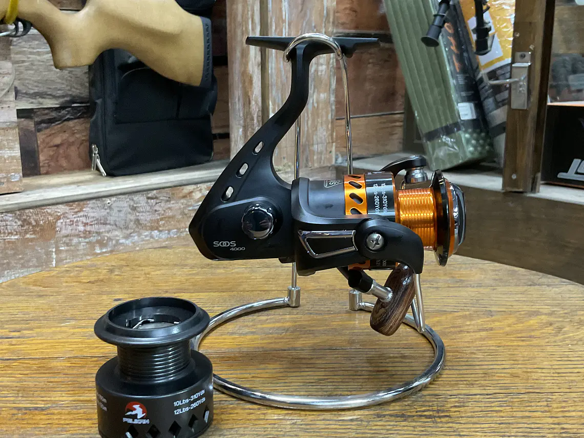 Carrete PELIKAN SOLO SOOS400FD 2