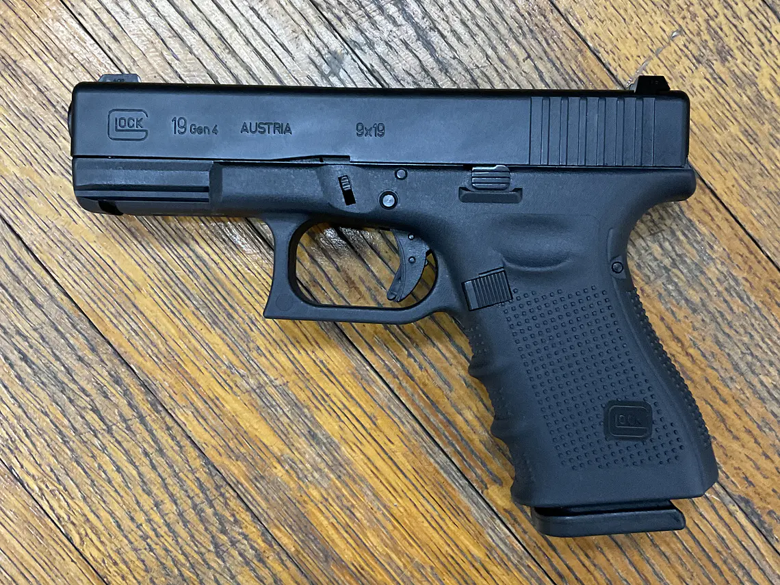 UMAREX Glock 19 gen4 airsoft 1