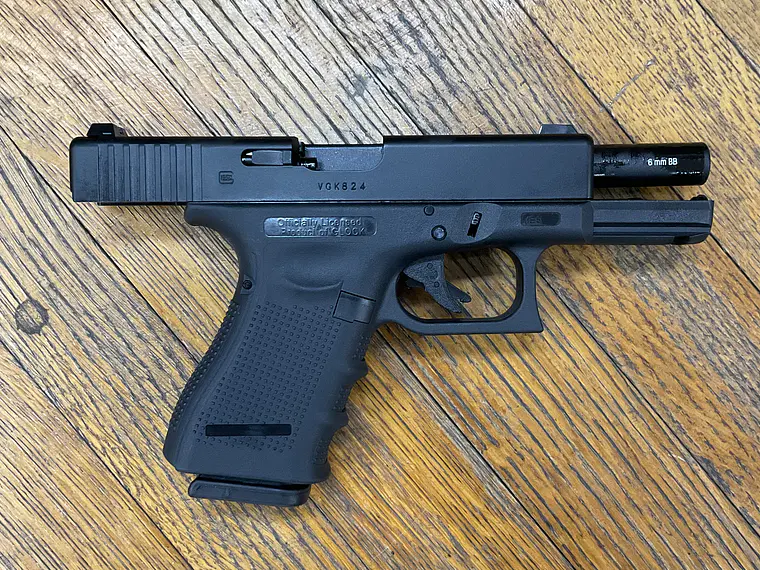 UMAREX Glock 19 gen4 airsoft 4