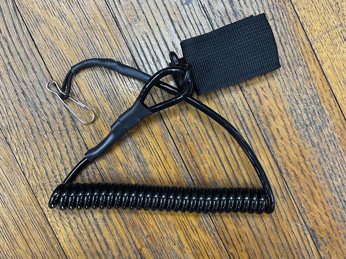 Cable de seguridad universal pistolas  2