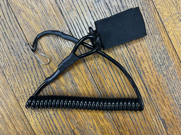 Cable de seguridad universal pistolas  2