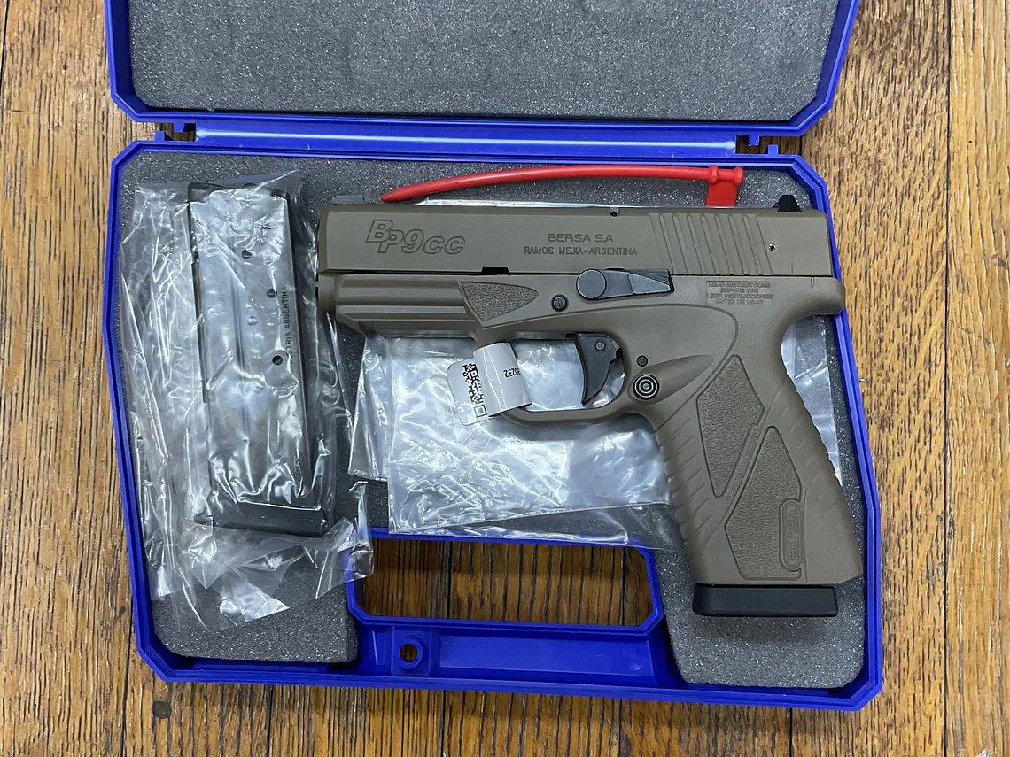 Pistola BERSA BP9CC 9mm 5