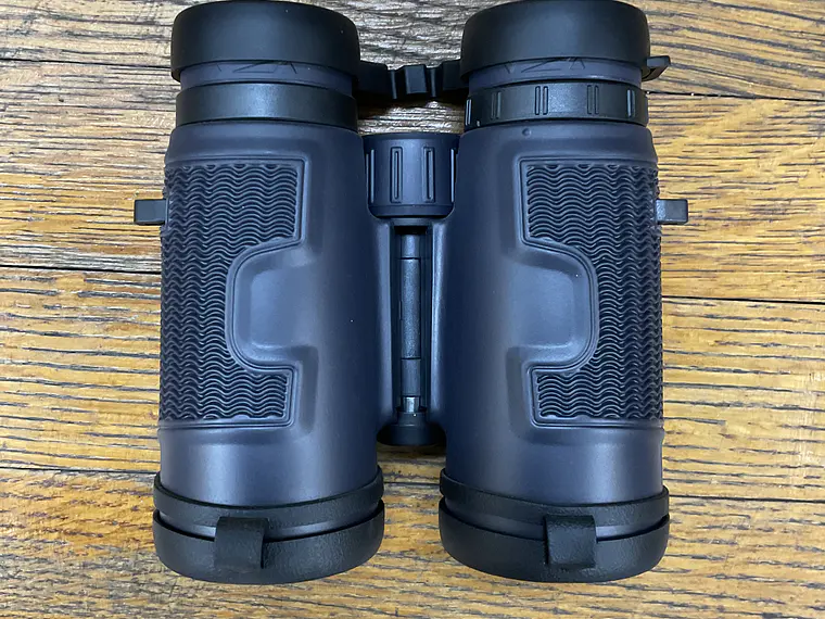 Binocular Bushnell 10x42 H20 3