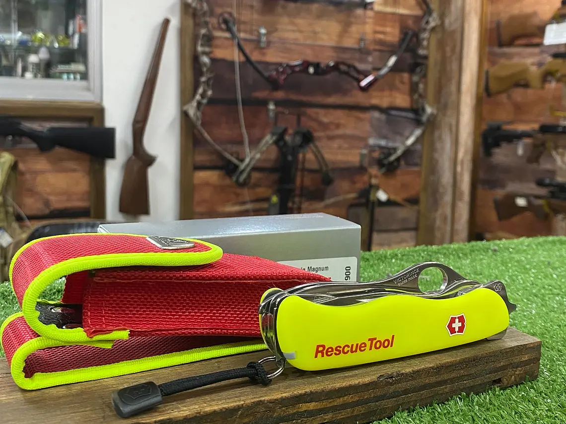 Victorinox RescueTool Color Amarilla/verde flúor 1