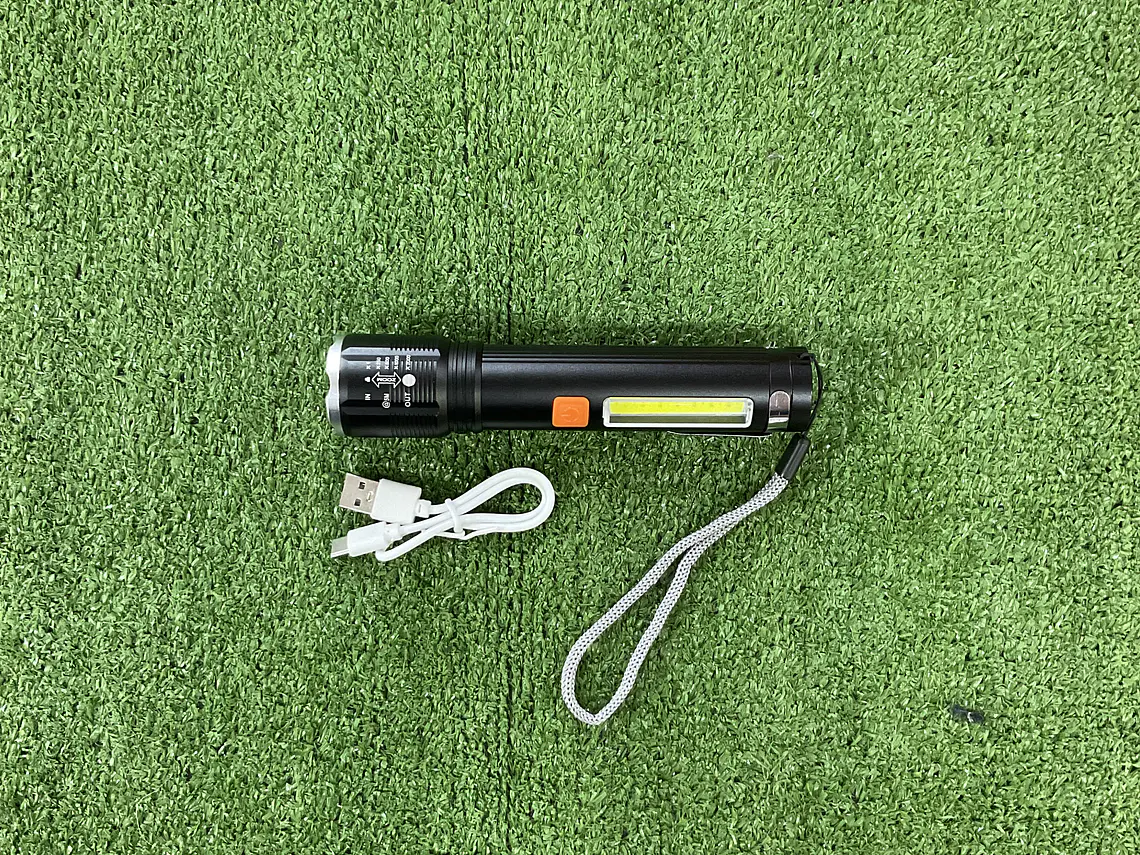 Linterna XH-P50  1