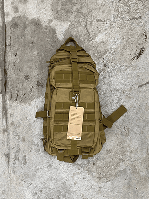 Mochila táctica color coyote