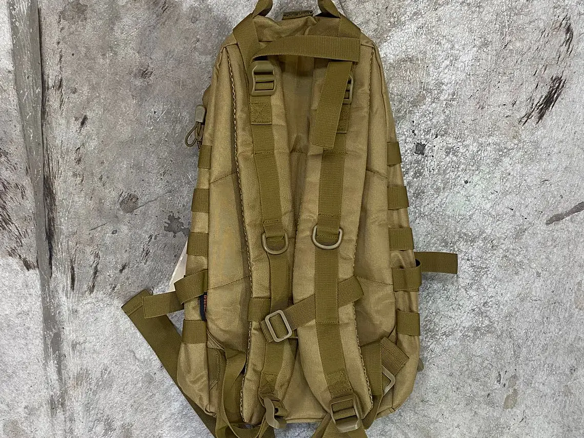 Mochila táctica color coyote 2