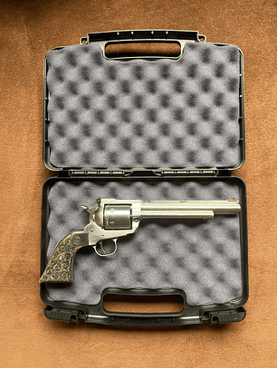 Revolver New Model SUPER  BLACKHAWK Cal .44 Mag