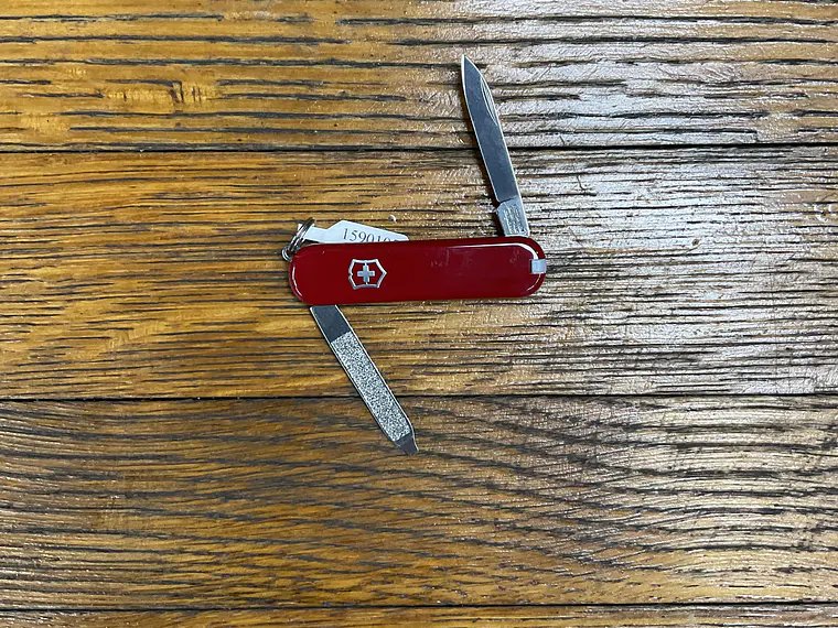 Victorinox Escort  2