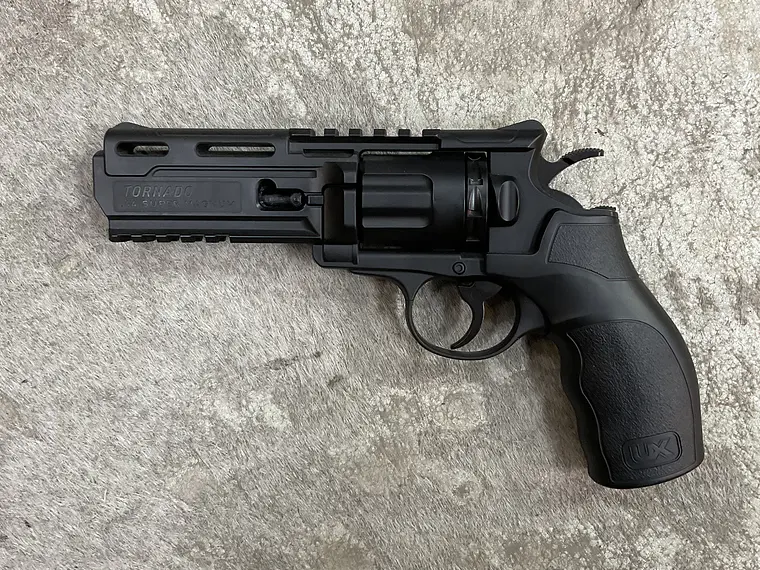 Revolver Balín 4,5 UMAREX  1