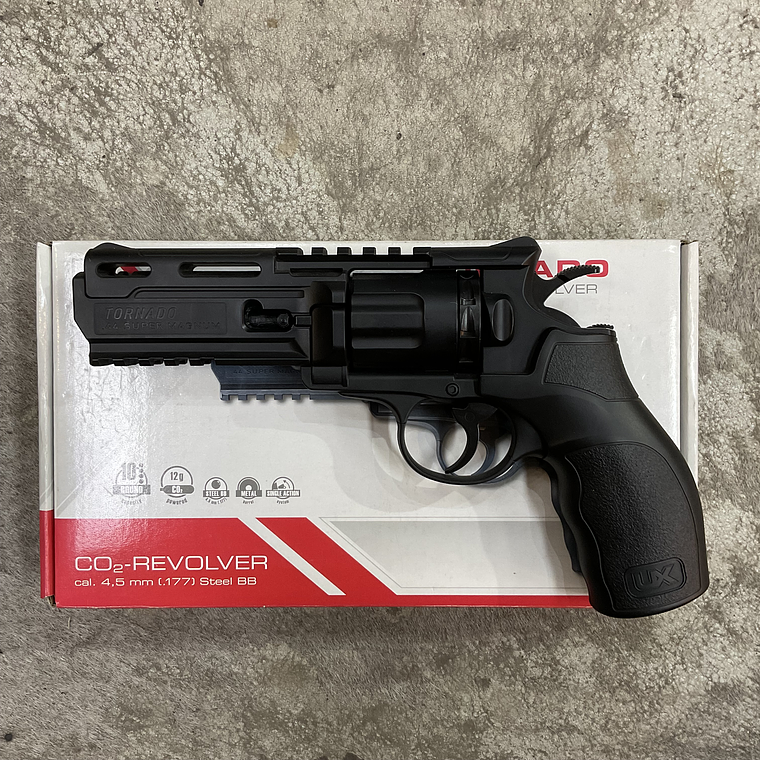 Revolver Balín 4,5 UMAREX  3