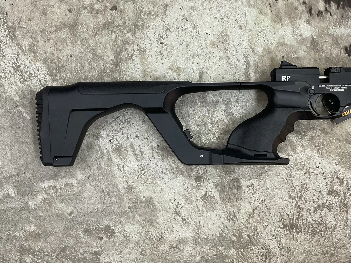 Pistola Reximex RP 5,5  4