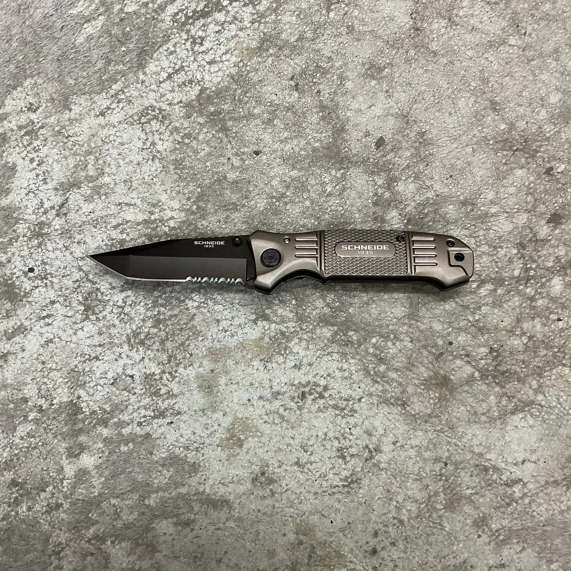 Navaja Schneide Berserker Arena mate 1