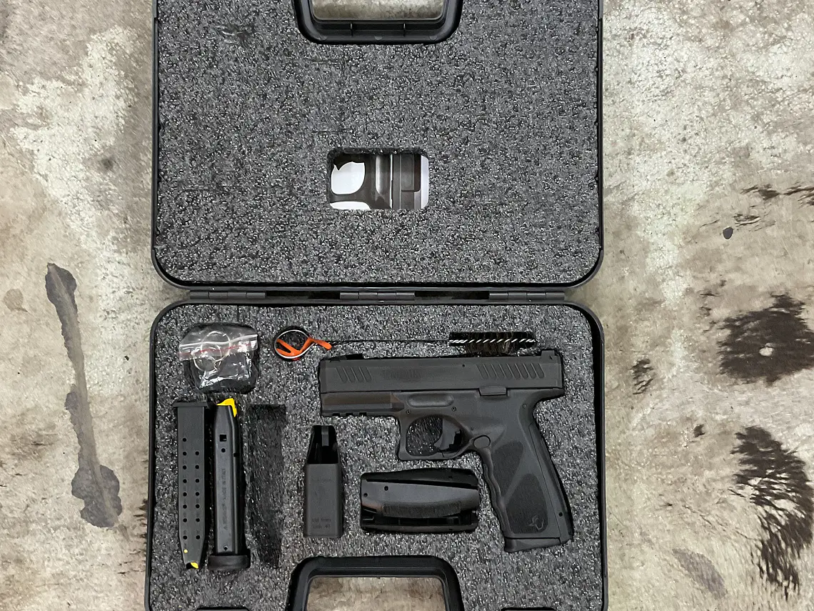Pistola Taurus TS9 9mm 3