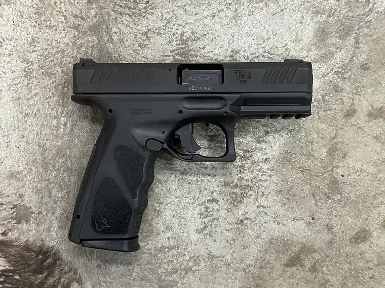 Pistola Taurus TS9 9mm 2