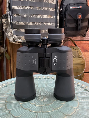 Binocular MOA 10-30x50