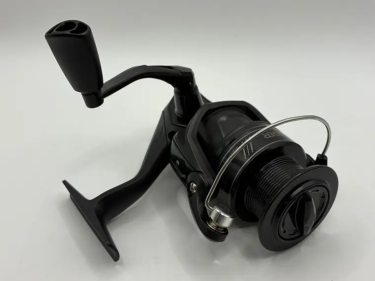 Carrete Okuma Revenger RV-4000A 1
