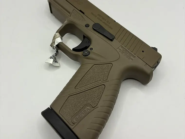 Pistola BERSA BP9CC 9mm 6
