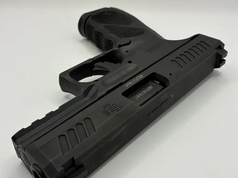 Pistola Taurus TS9 9mm 4